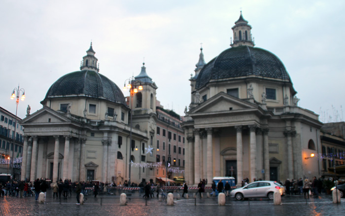 foto de iglesias iglesias en la piazza del Popolo en Roma
