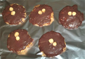 Galletas con chocolate y avellanas