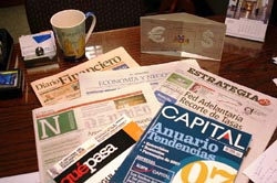 En la prensa podemos encontrar información sobre los indicadores económicos.